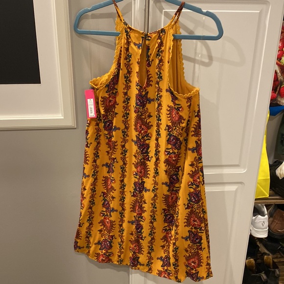 Xhilaration Medium Sundress perfect for Summer NWT - Picture 2 of 5